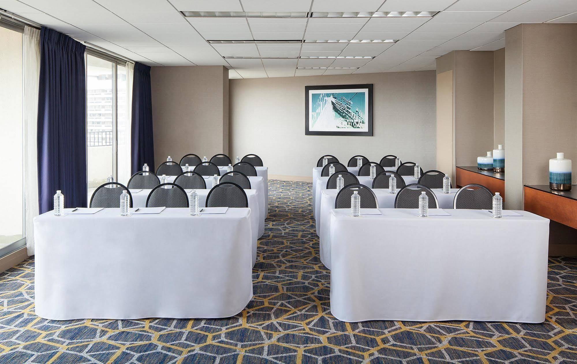 Embassy Suites Philadelphia - Center City Εξωτερικό φωτογραφία