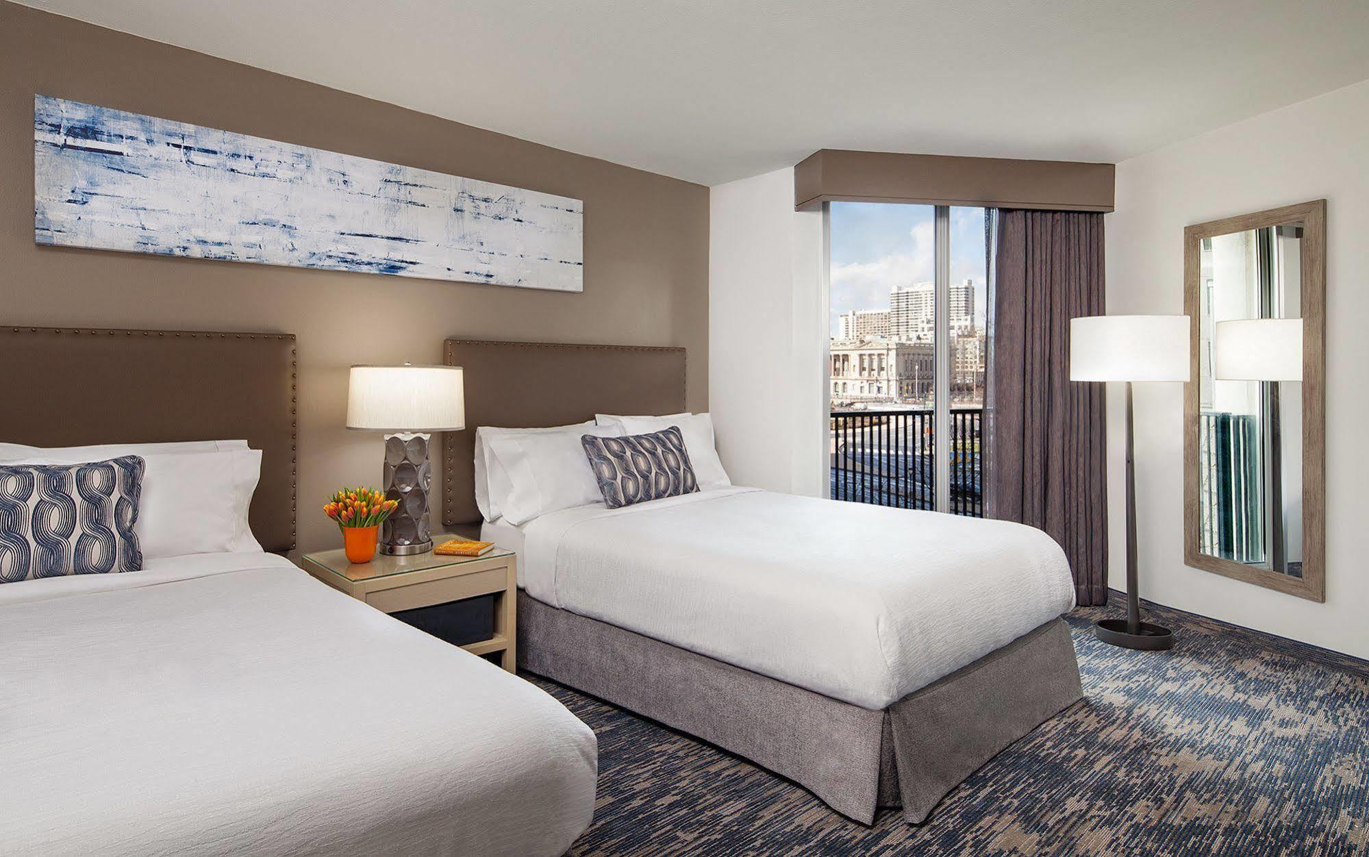 Embassy Suites Philadelphia - Center City Εξωτερικό φωτογραφία