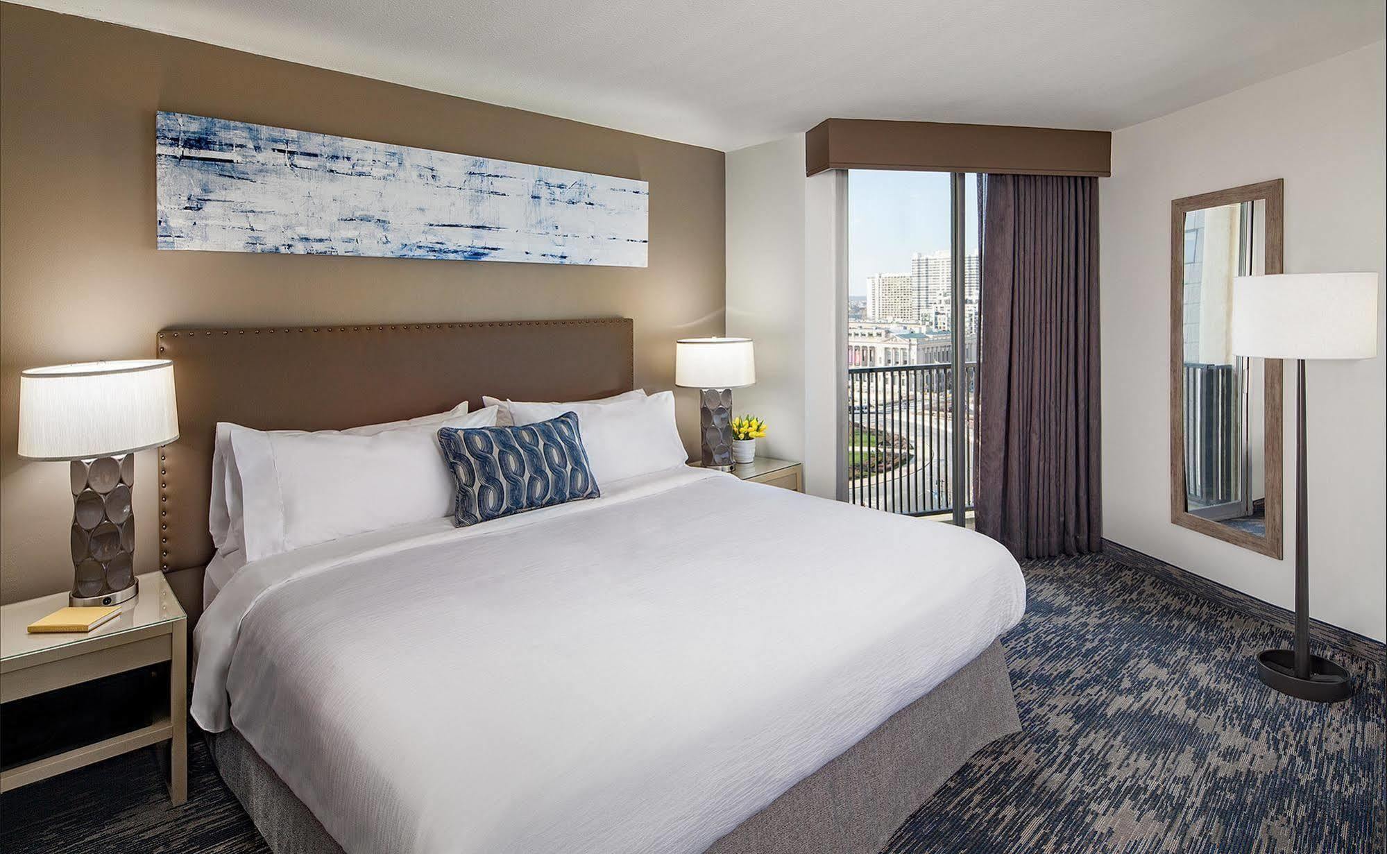 Embassy Suites Philadelphia - Center City Εξωτερικό φωτογραφία